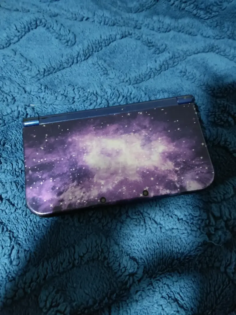 New 3ds XL REPUESTOS edición galaxia - 2