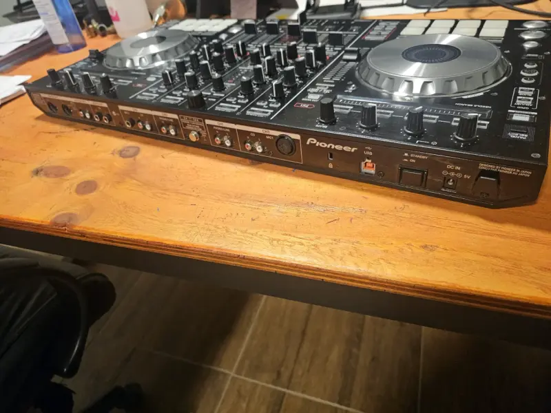 Controlador DJ Pioneer DDJ-SX - 4