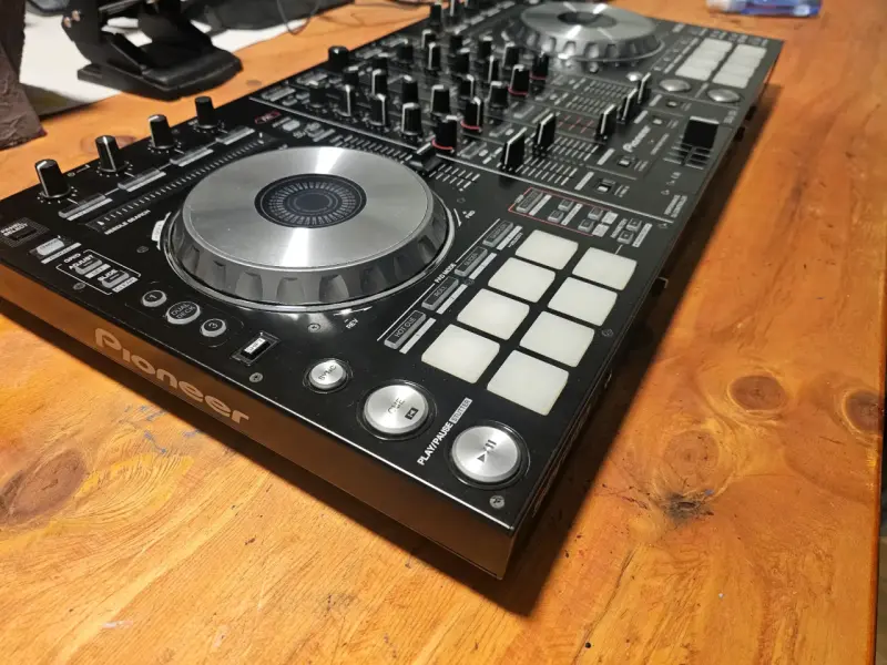Controlador DJ Pioneer DDJ-SX - 5