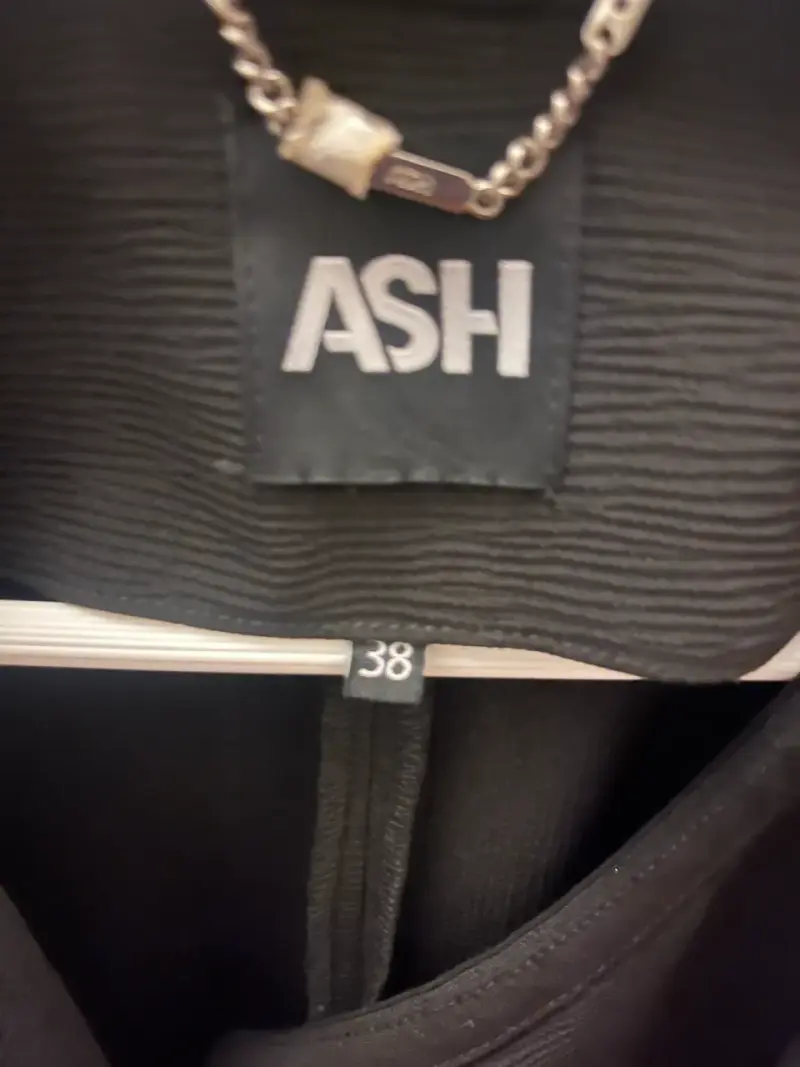 Chaqueta negra con cierre ASH talla 38 - 3