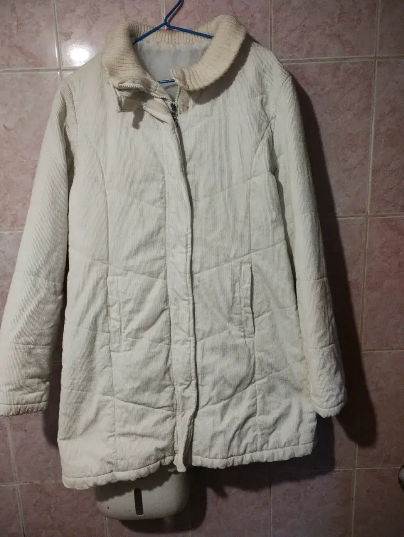Abrigo de mujer acolchado con cierre - 1