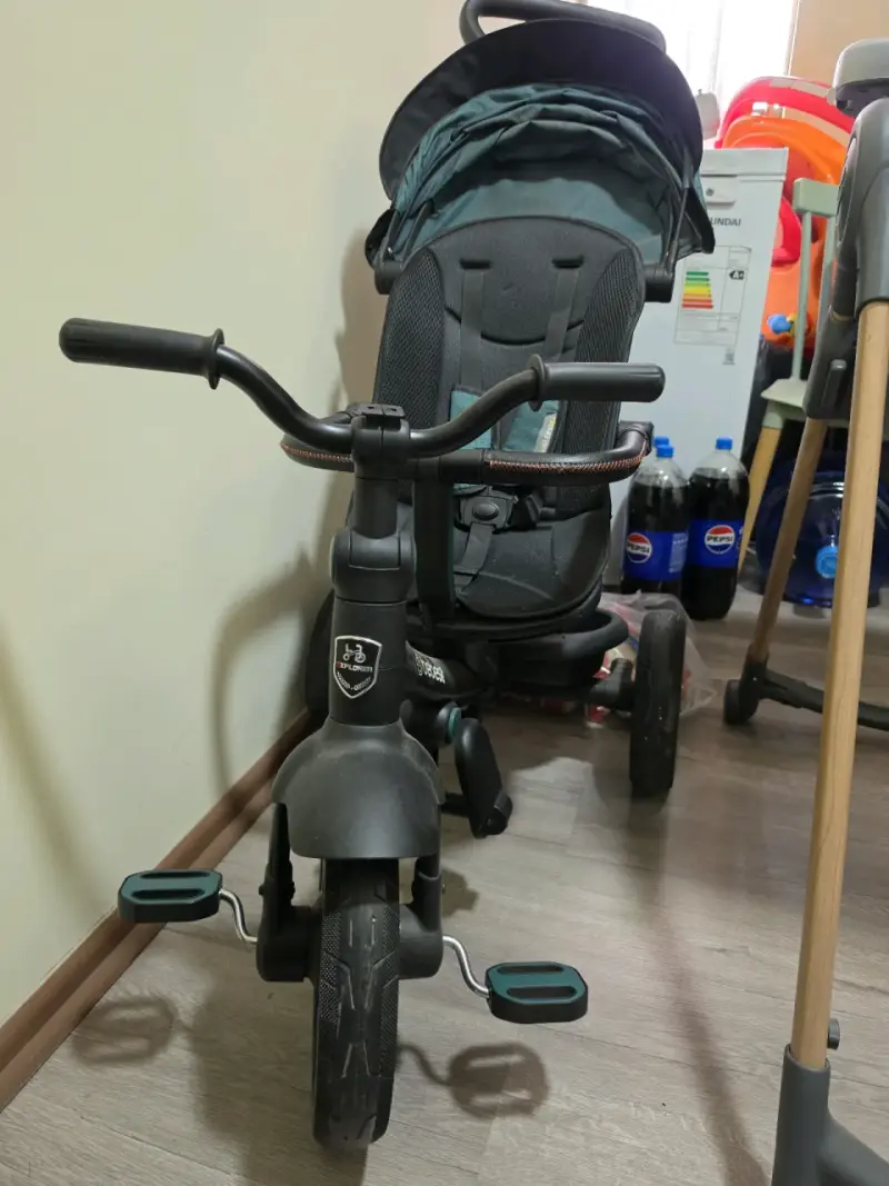 Triciclo para niños Bebesit conmanilla desmontable - 2