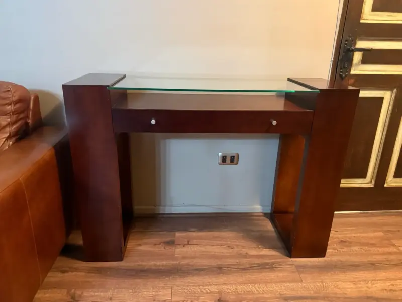Mesa de entrada de madera y vidrio - 1