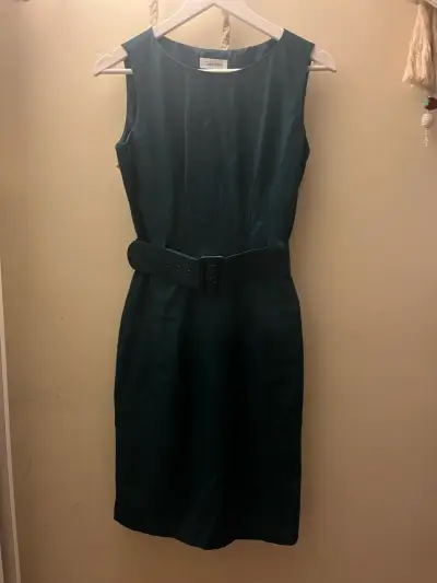 Vestido elegante verde Calvin Klein con cinturón - miniatura 1
