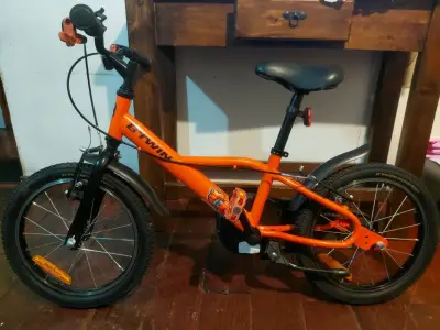 Bicicleta infantil naranja Btwin - miniatura 1