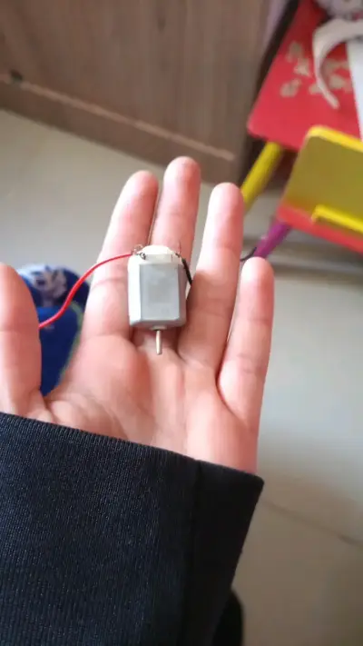 motor eléctrico 6v + cinturón de niño - miniatura 2