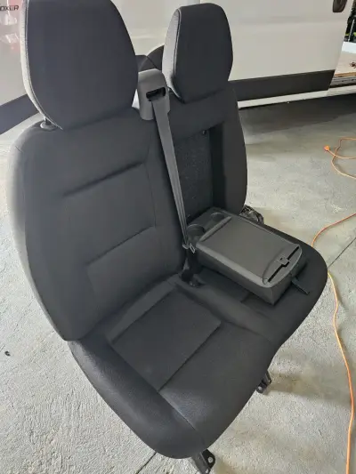 Peugeot Boxer 2026 Asiento delantero doble - miniatura 1