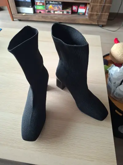 Botines de tacón alto negros elegantes - talla 39 - miniatura 1