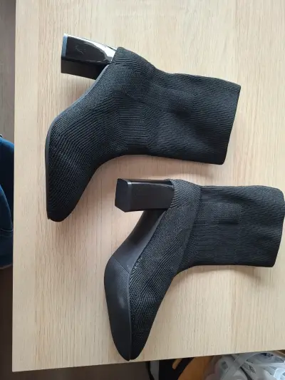 Botines de tacón alto negros elegantes - talla 39 - miniatura 3