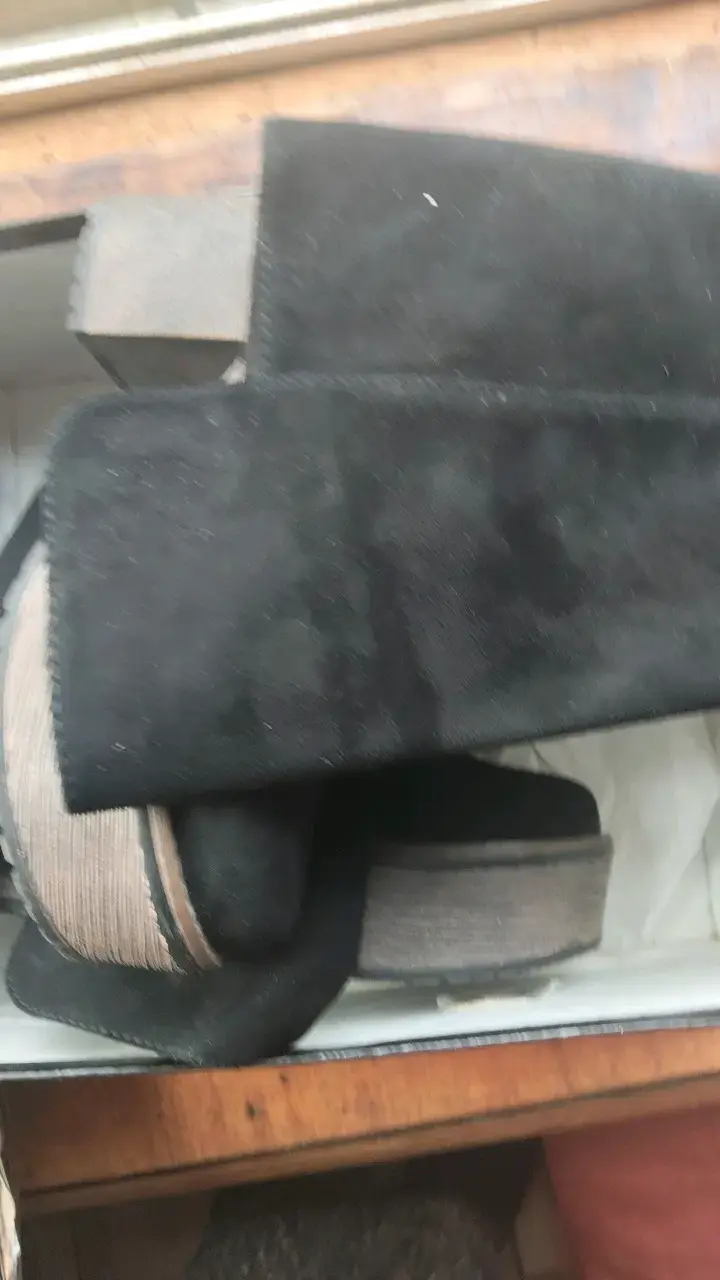 Botas negras de plataforma con cierre lateral