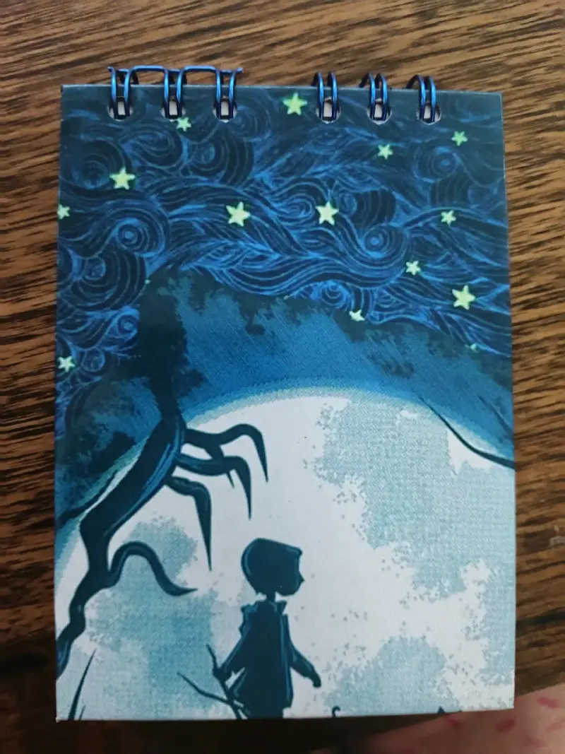 Cuaderno de notas con diseño Coraline - 2