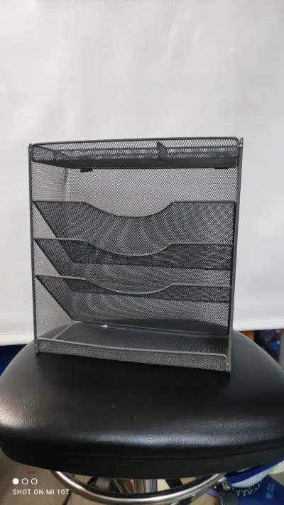 Organizador de escritorio metálico con bandejas - miniatura 2