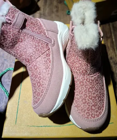 Botas de invierno rosadas con forro de felpa - miniatura 3