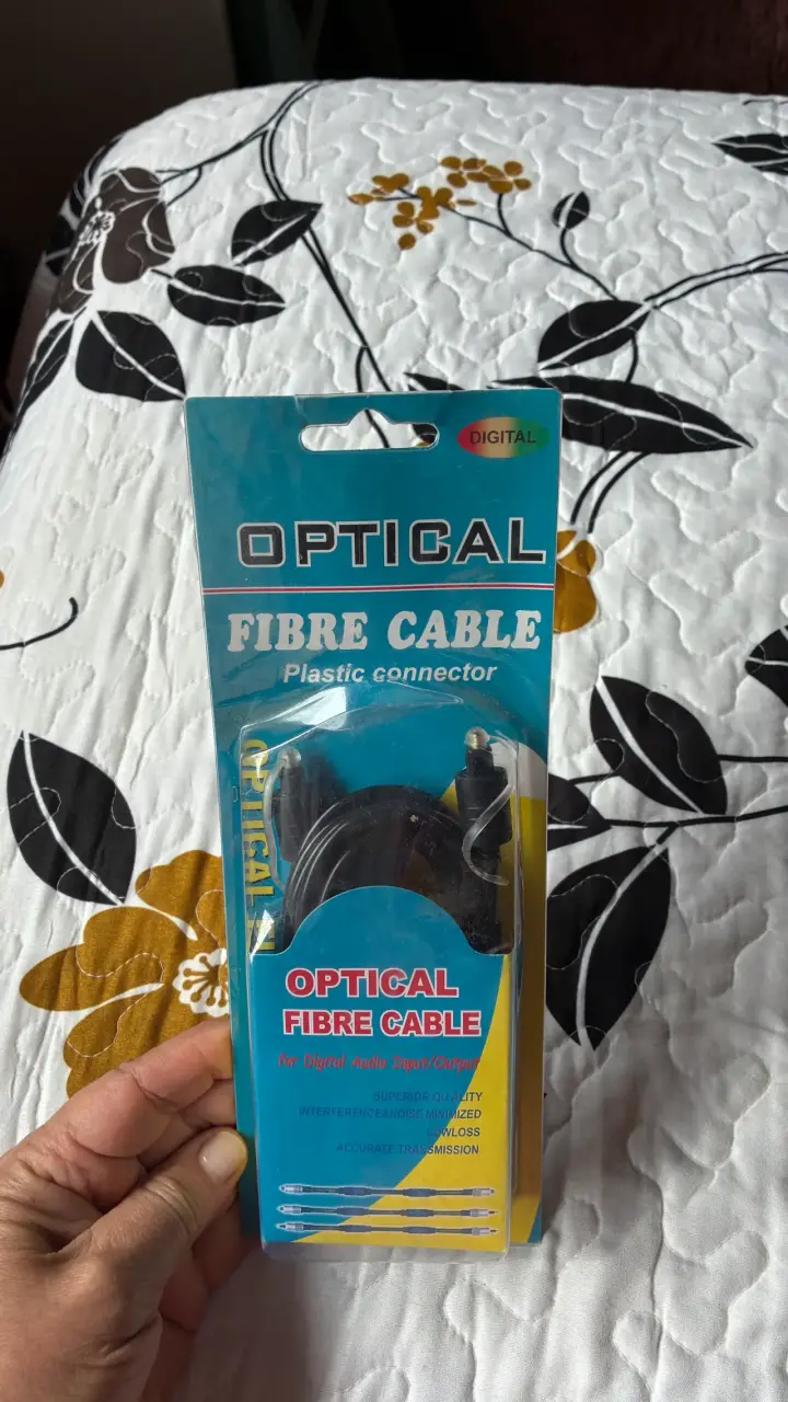 Cable de fibra óptica con conectores plásticos - 3