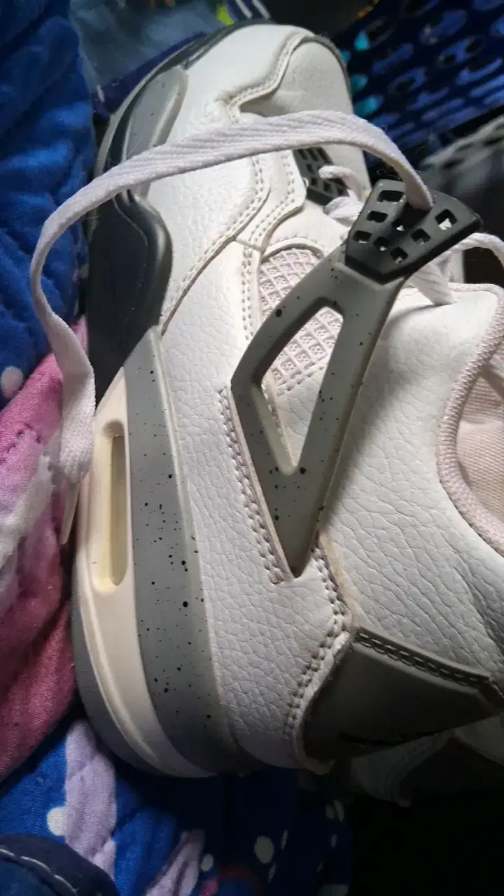 Jordan retro - 4