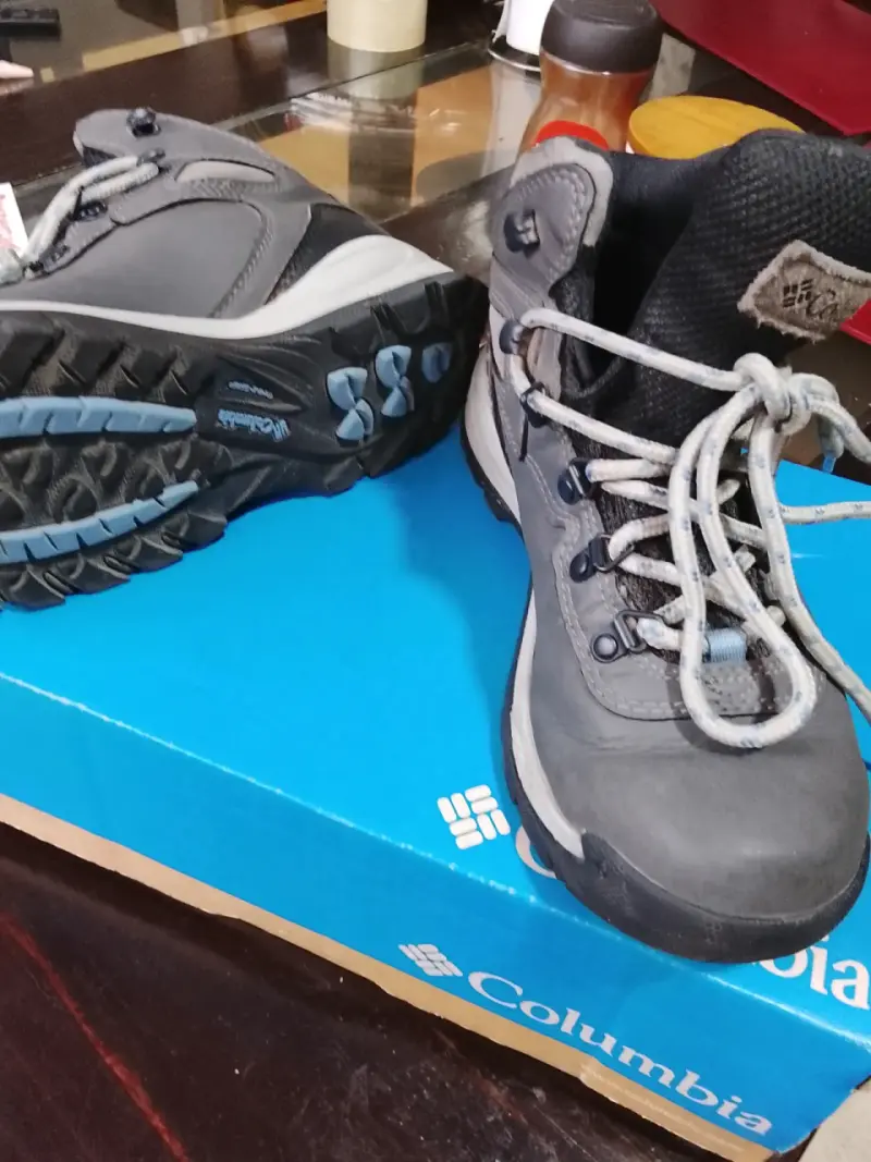 Botas de montaña Columbia gris para hombre - 2