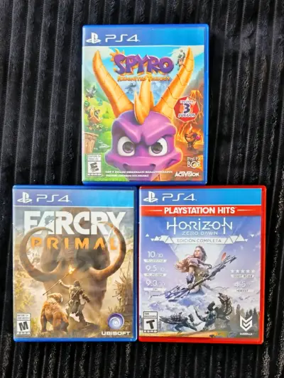 Lote 3 juegos PS4: Spyro, Far Cry Primal y Horiz - miniatura 1