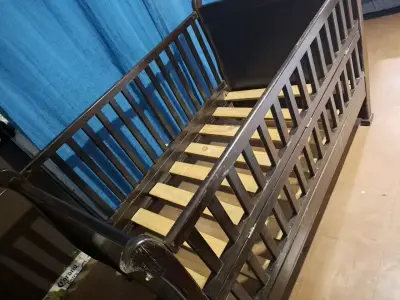 Cuna de madera convertible en cama - miniatura 2