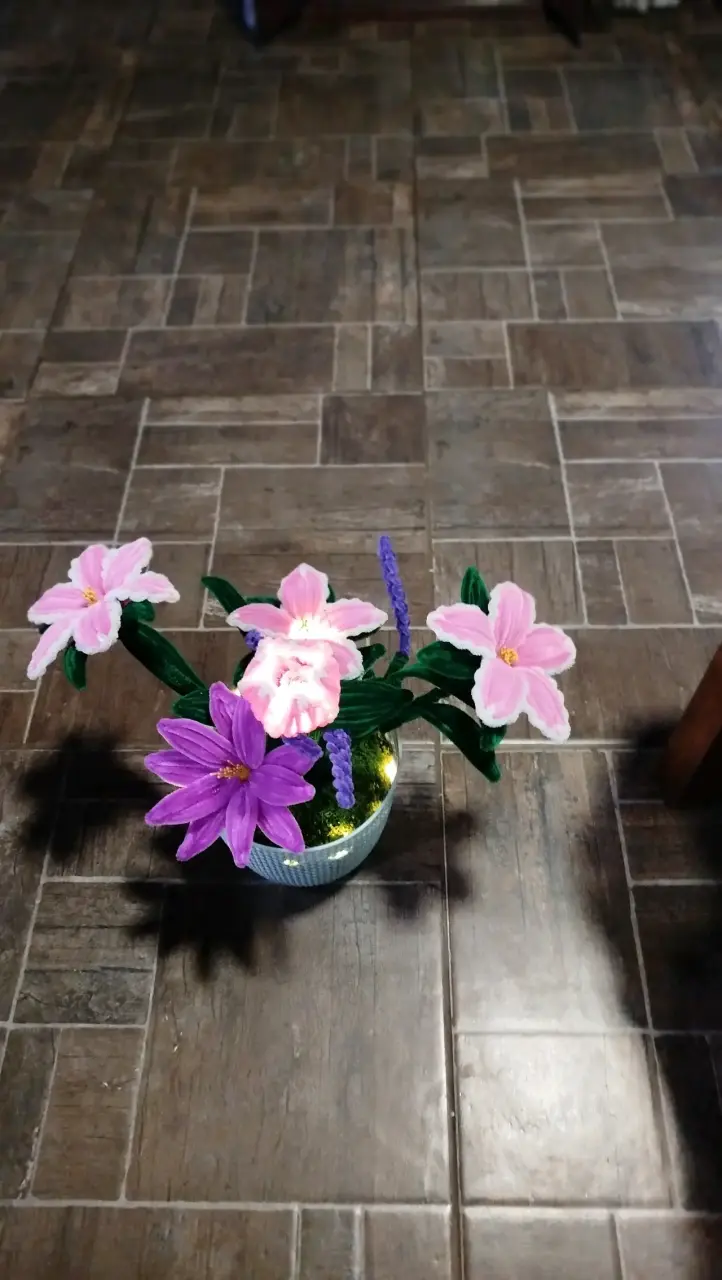 Arreglo Floral Decorativo con limpiapipas en Mace - 6
