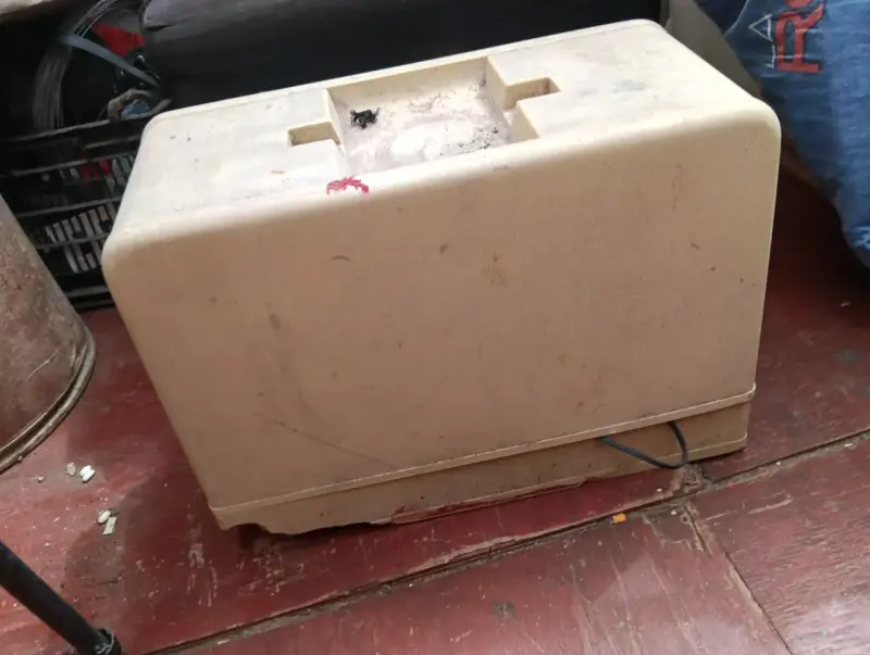 Máquina de Coser LMR Vintage con Pedal - 1