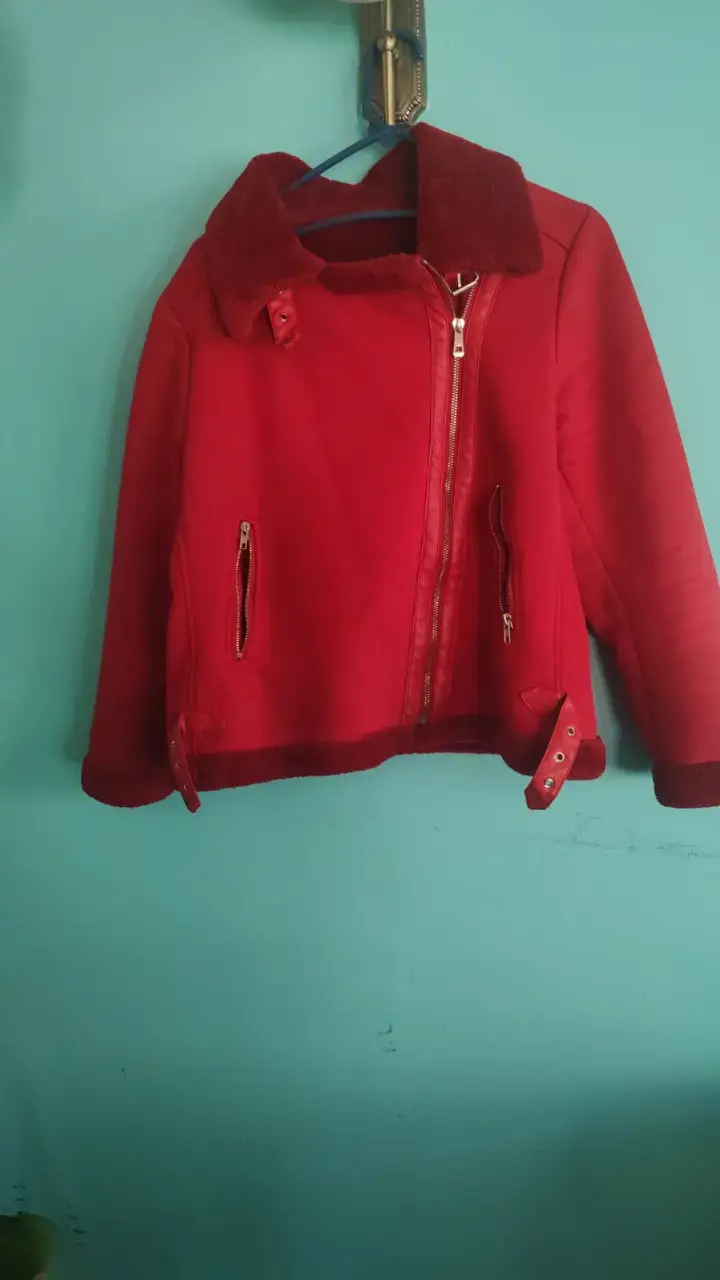 Chaqueta de mujer roja con forro de felpa - 2