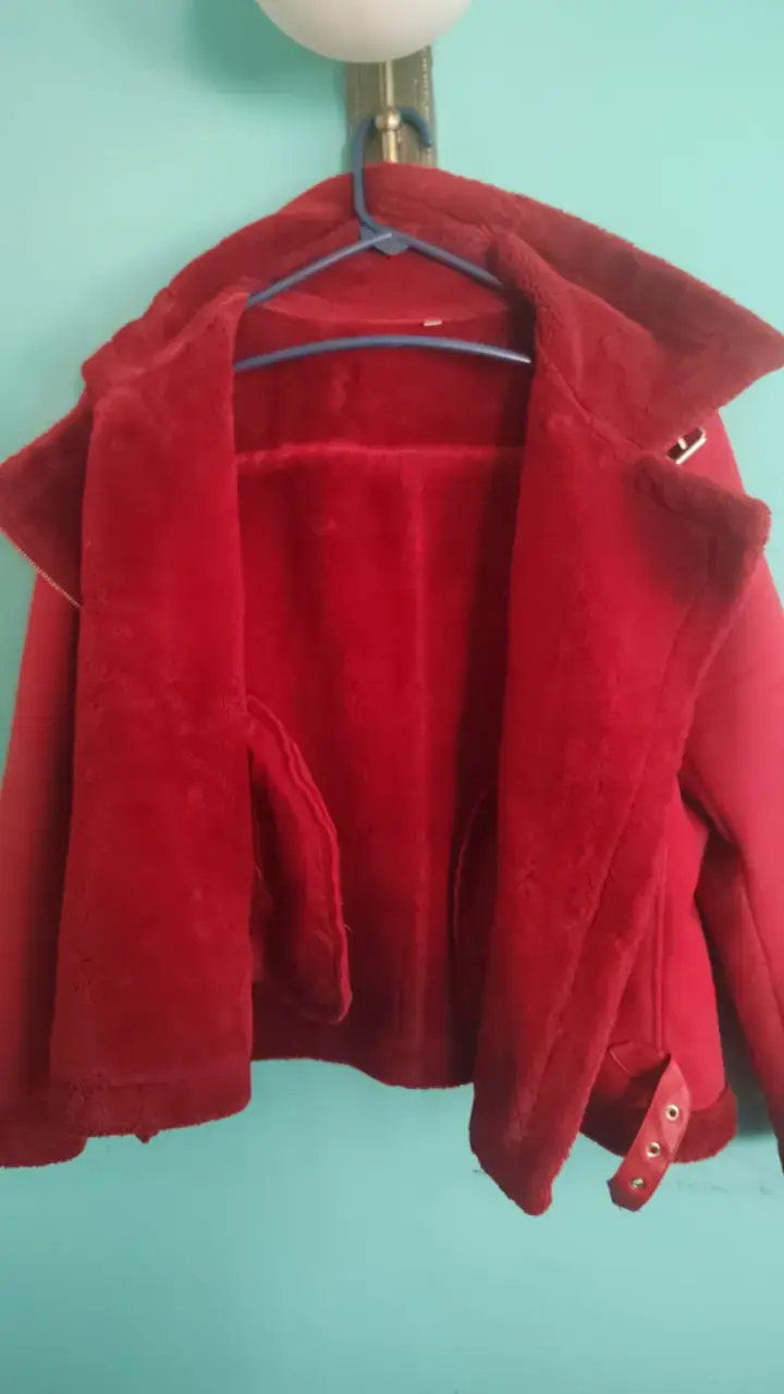 Chaqueta de mujer roja con forro de felpa - 4
