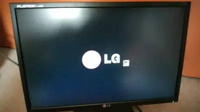 Monitor LG Flatron L192WS 19 pulgadas - miniatura 2