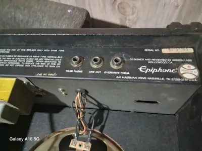 Amplificador de guitarra Epiphone modelo EP10 - miniatura 2
