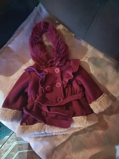 Abrigos de invierno para niña con capucha - miniatura 1