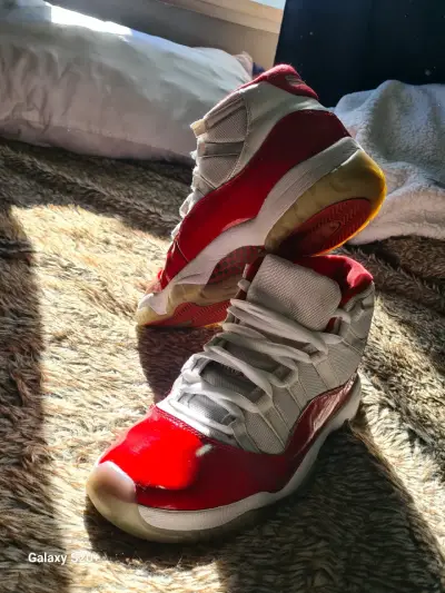 Zapatillas Jordan retro 11 cherry - miniatura 1