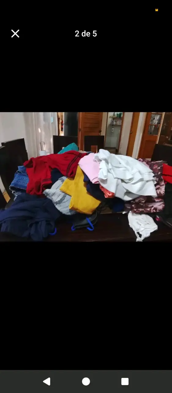 Lote de ropa variada para mujer en buen estado - 2