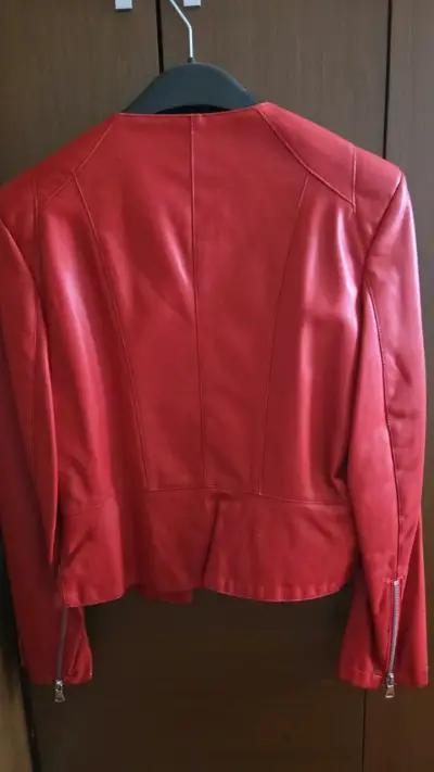 Chaqueta Roja de Cuero Zara Basic - miniatura 3