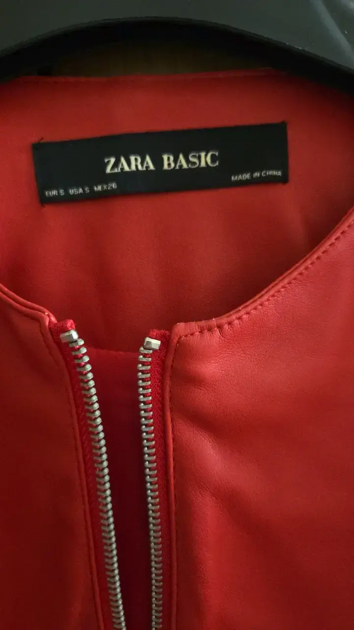 Chaqueta Roja de Cuero Zara Basic - 4
