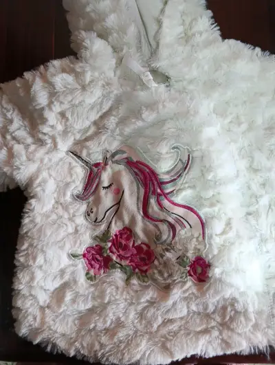 Conjunto de bebé con diseño de unicornio y oveja - miniatura 2