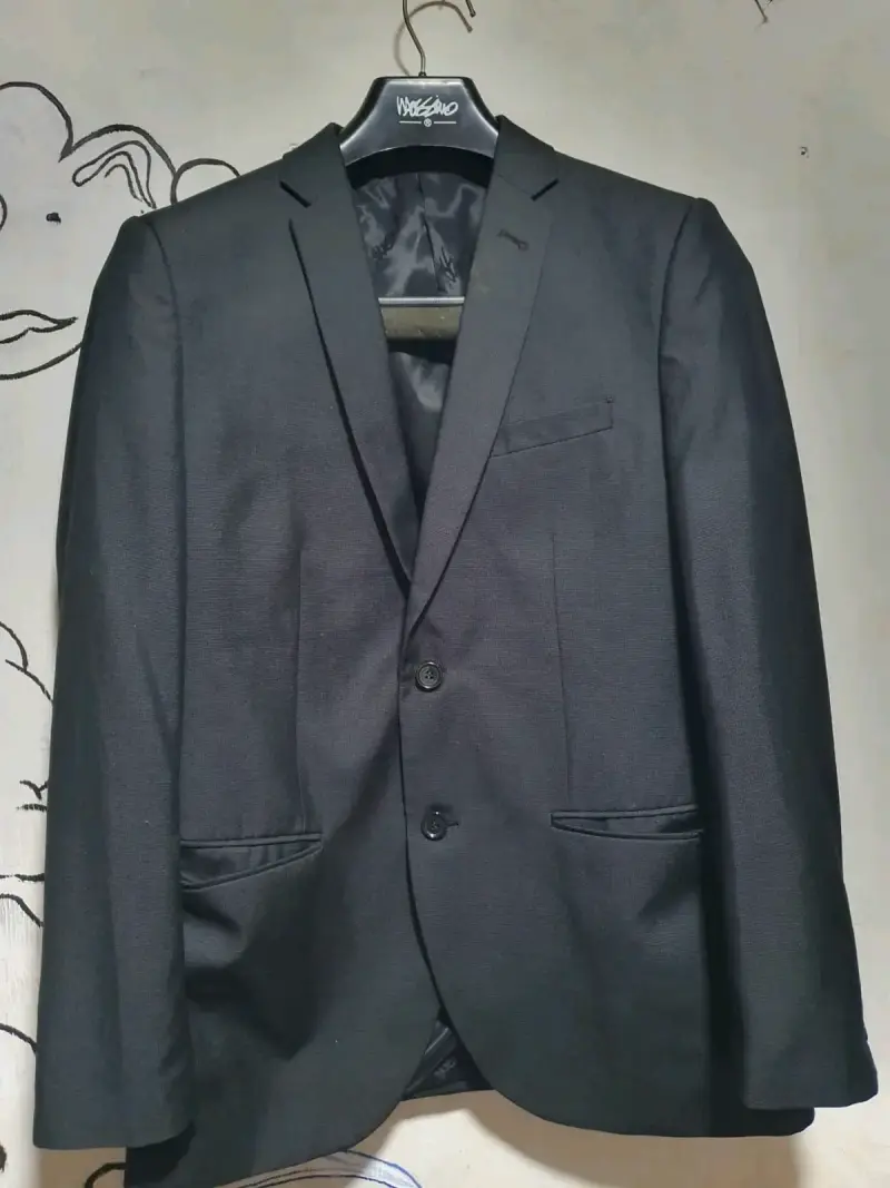 Traje formal negro para hombre 3 piezas talla 42 - 1