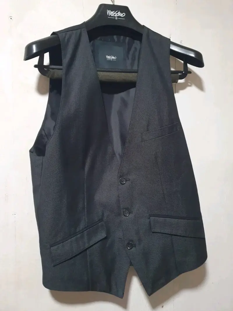 Traje formal negro para hombre 3 piezas talla 42 - 2