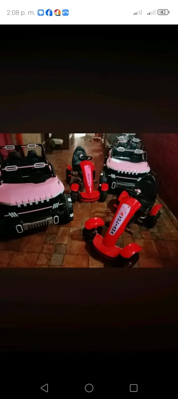Auto eléctrico infantil Jeep rosa con luces LED - 4