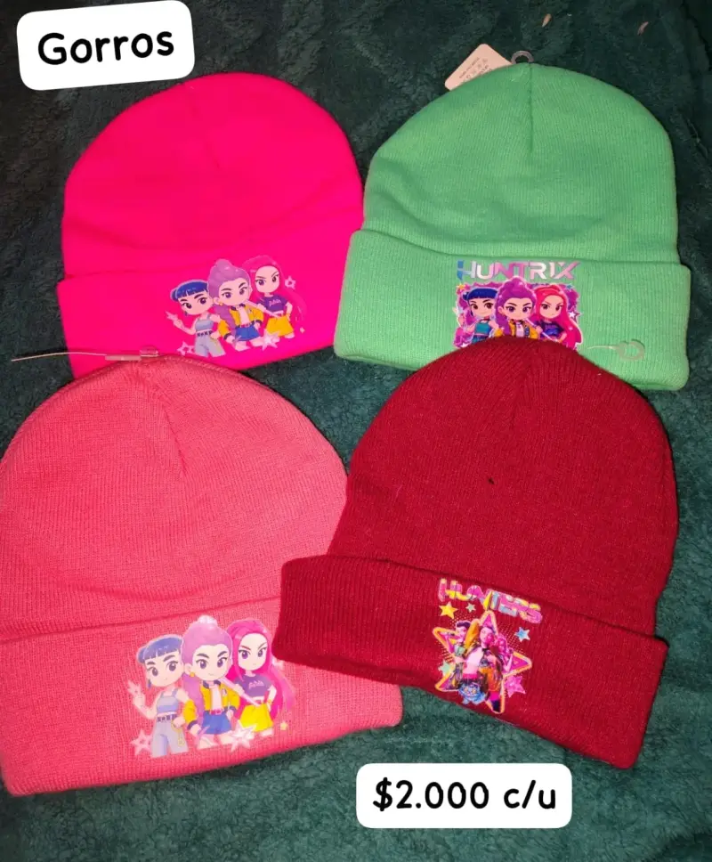 Gorros infantiles con personajes animados