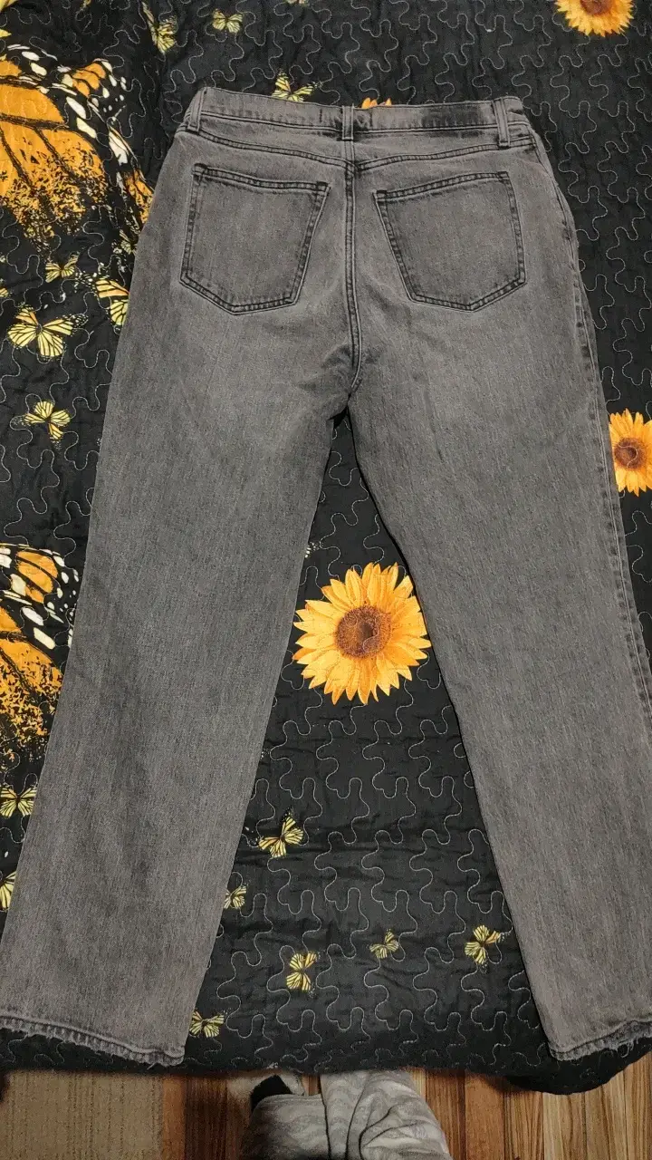 Jeans grises Abercrombie & Fitch de tiro alto - 2