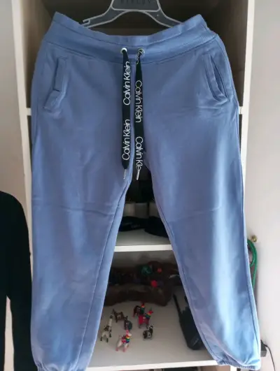 Pantalones deportivos Calvin Klein azul para hombre - miniatura 2