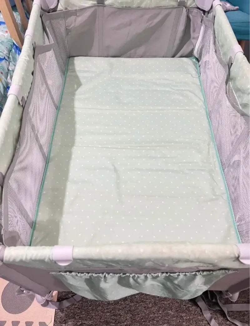 Cuna corral para bebé Infanti con malla - 2