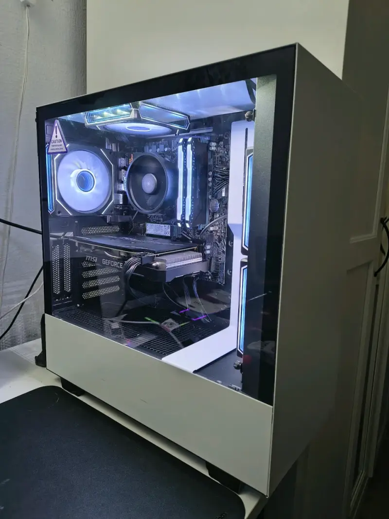 PC Gamer Ryzen 5 5600G + RTX 2060 super 8GB - 2