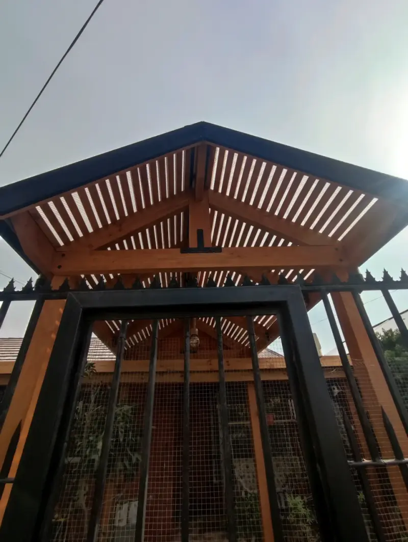 Techo de madera para entrada de auto - 2