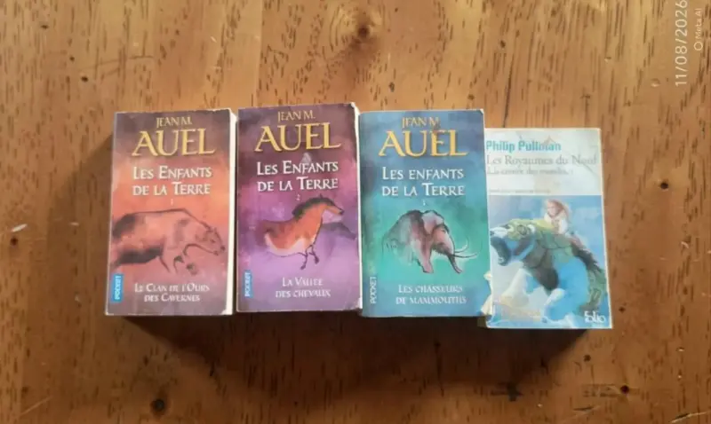 Colección de libros 'Les Enfants de la Terre' de Jean M. Auel