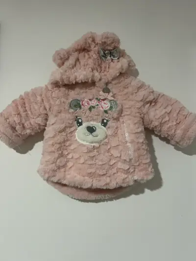 Abrigo de peluche para niña con diseño de oso - miniatura 2