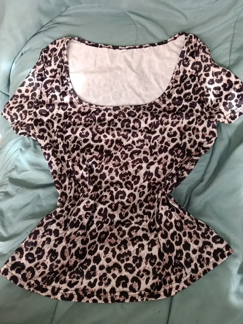 Blusa de mujer estampado animal print