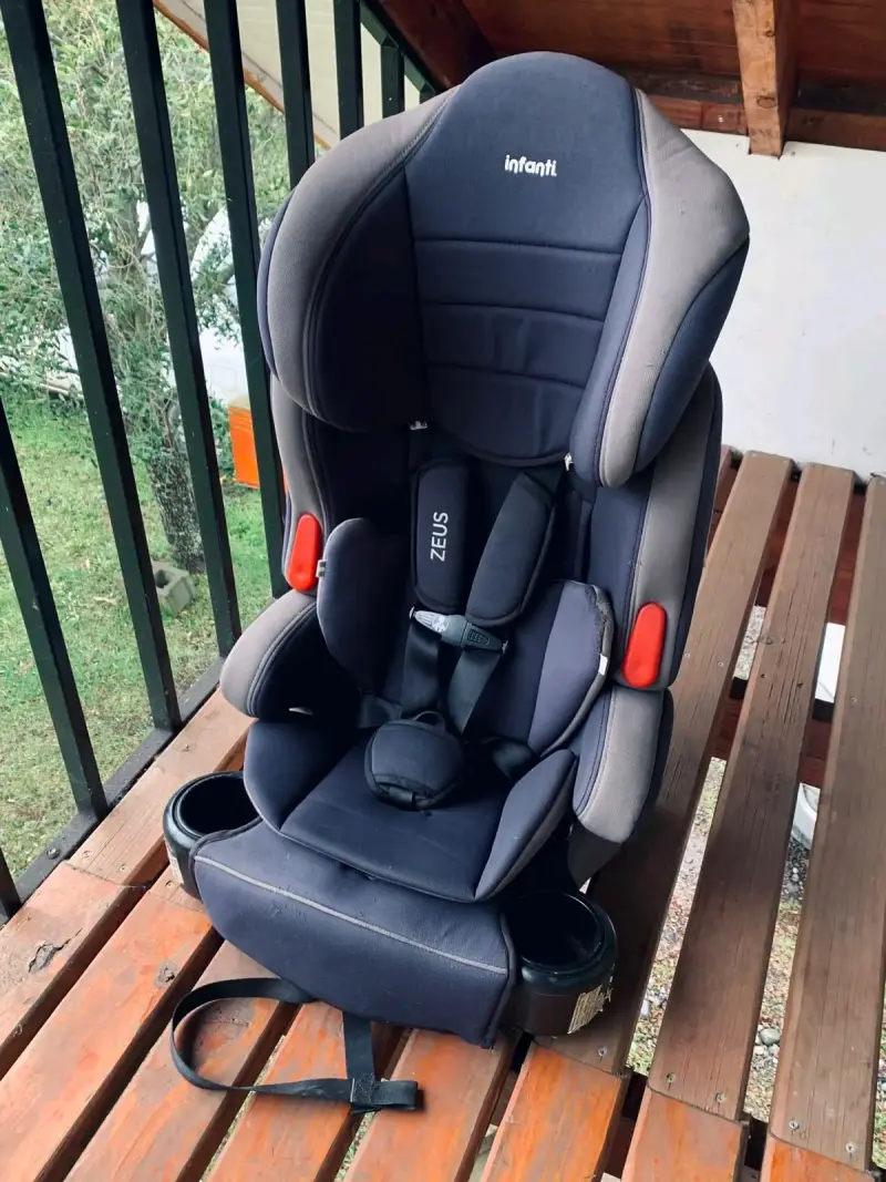 Silla de auto Infanti Zeus para niños - 1