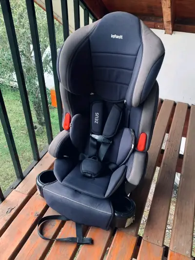 Silla de auto Infanti Zeus para niños - miniatura 1