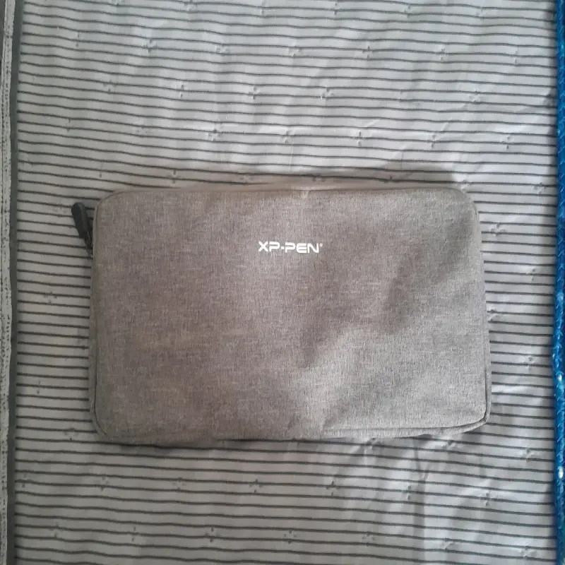 Tableta gráfica XP-Pen Deco Mini con lápiz y cables - 1