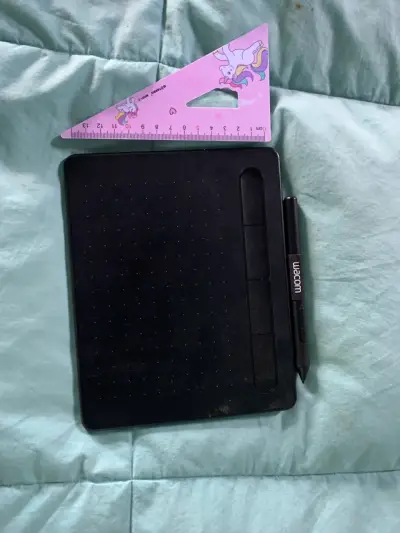 Tableta gráfica Wacom con lápiz digital - miniatura 2